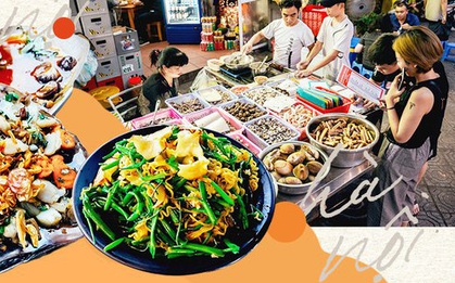 Ngày xưa bảo ra Hà Nội chỉ ăn được mỗi món ốc luộc thì nay một dọc quán ốc bình dân này, với "7749" món độc lạ sẽ khai sáng cho ai vẫn nghĩ ốc Hà Nội chỉ có một loại!