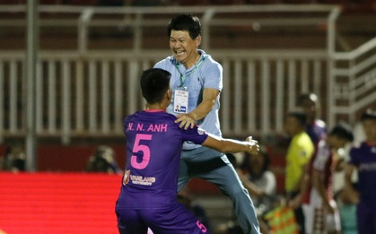 Chủ tịch kiêm HLV đội bóng đang bất bại V.League 2020: "Tôi dặn học trò đừng nghĩ thắng Hà Nội FC đã là hay"