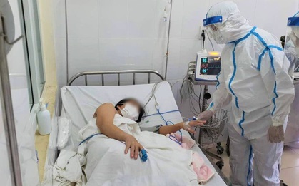 Bác sĩ kể lại giây phút mổ bắt con cho sản phụ nhiễm Covid-19 ở Đà Nẵng