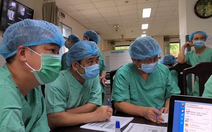 PGS Nguyễn Lân Hiếu khuyến cáo 1 loại khẩu trang không nên dùng vì không ngăn người đeo lây truyền COVID-19