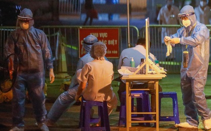 Bệnh nhân 994 từng khám ở 4 khoa tại viện E, gần một tháng nay không đi khỏi nơi cư trú