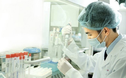 BS ĐHYHN khuyến cáo: Để có kết quả xét nghiệm chính xác vấn đề quan trọng nhất cần lưu ý chính là việc "lấy mẫu bệnh phẩm"