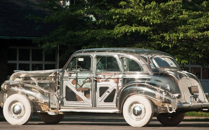 Pontiac Ghost Car: Chiếc ôtô trong suốt đầu tiên được sản xuất tại Mỹ với giá hơn 7 tỷ đồng
