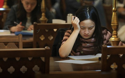 Có phải cứ học giỏi, điểm cao thì mới thành công hay không?