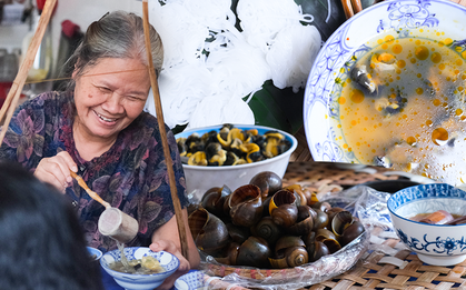 Quán bún ốc nguội “kiêu nhất Hà Nội”: Không phải cứ có tiền là bán, mỗi lần ghé khách chỉ được ăn 1 suất