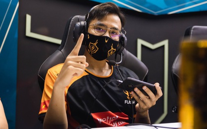 Bị fan chỉ trích dữ dội sau thất bại của Team Flash, Daim lên tiếng "phản dame" gay gắt ngay trên sóng stream