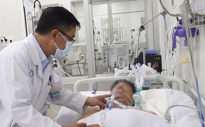 BV Chợ Rẫy cập nhật về bệnh nhân ngộ độc do ăn pate Minh Chay: Tình trạng liệt vẫn nặng!