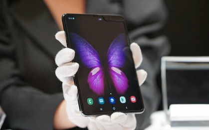 Samsung Galaxy Fold 2 sẽ có tên mã "Champ", được tích hợp camera selfie ẩn dưới màn hình?