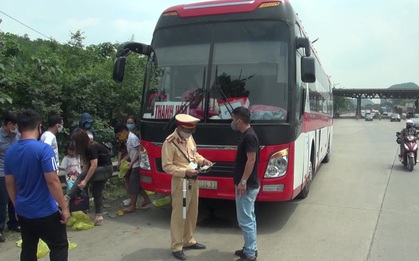 Xe 42 chỗ nhồi nhét 80 người bị phạt 51 triệu đồng