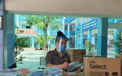 Đón học sinh trở lại, các trường ở TPHCM lo ngại yêu cầu giãn cách