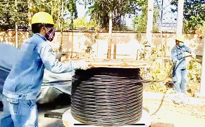 TPHCM đề xuất giảm thêm 10% giá điện, tạm dừng áp dụng bậc thang đến hết dịch COVID-19