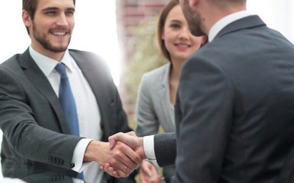 Thay đổi một yếu tố nhỏ này trong cuộc gặp với nhà tuyển dụng sẽ giúp bạn dễ dàng "trúng" việc mới