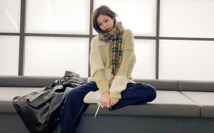 Jennie vừa diện 2 áo len Zara cực trendy, giá hợp lý bạn dễ dàng sắm theo