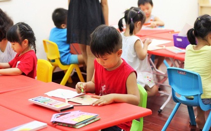 Con vẽ một con chó biết bay và bị cô giáo bắt vẽ lại, người mẹ có cách xử trí tinh tế đến mức các chuyên gia cũng phải khen ngợi