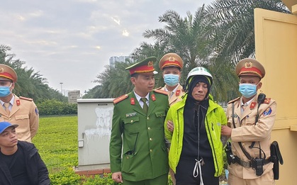 Hà Nội: Bắt tên cướp nguy hiểm dùng dao và gậy ba khúc tấn công người truy đuổi