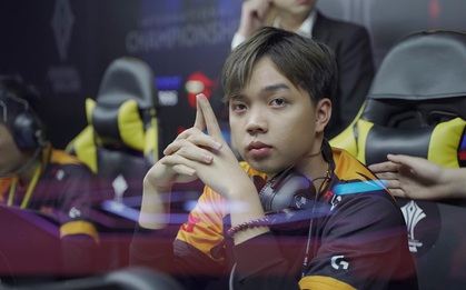 ADC bất ngờ viết tâm thư ẩn ý việc giải nghệ và rời Team Flash, cộng đồng Liên Quân Việt "dậy sóng"!
