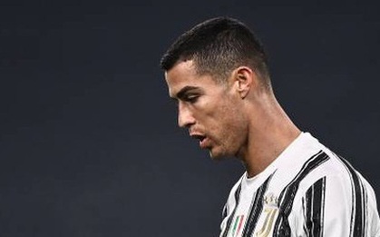 Ronaldo sút hỏng penalty, Juventus hòa thất vọng trên sân nhà