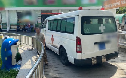 Thương tâm: Bé trai 4 tuổi nghi bị dượng say xỉn dùng kéo đâm từ mắt xuyên qua não nguy kịch