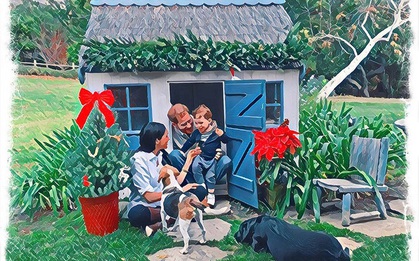 Khoe khéo đồ chơi xa xỉ của con trai Archie trong thiệp mừng Giáng sinh, nhà Meghan Markle vẫn bị chỉ trích bởi chi tiết kém tinh tế