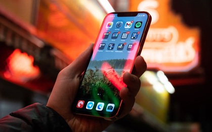 iPhone 12 Pro/ Pro Max bị cộng đồng phàn nàn dữ dội vì màn hình liên tục gặp lỗi