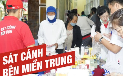 Những người hùng khoác áo blouse trắng: Một ngày theo chân đoàn y tế khám chữa bệnh miễn phí cho bà con miền Trung