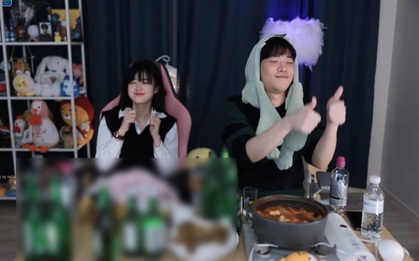 "Lầy lội" như cựu game thủ LCK, đánh game quá chán thì livestream tiệc tùng tại gia cùng gái xinh khiến ai xem cũng phải ghen tị
