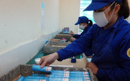 Khám phá nhà máy sản xuất pháo hoa duy nhất được cấp phép tại Việt Nam