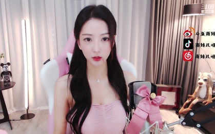 Ra giá 7 triệu đồng để được "add friend", nữ streamer với gần 2 triệu follower trở mặt khi bị fan đặt câu hỏi "cực gắt"
