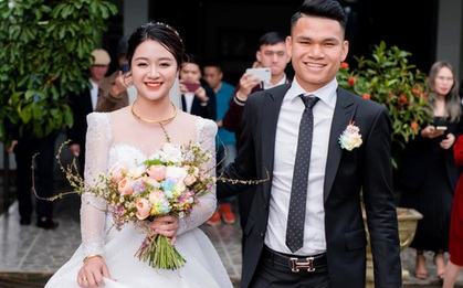 Vợ Xuân Mạnh khoe nhan sắc rạng ngời trong ngày cưới