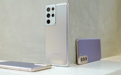 Mở hộp bộ ba Galaxy S21: Từ hộp đến máy mọi thứ đều mỏng gọn, S21 Ultra có màu Bạc Ngẫu Hứng rất đẹp