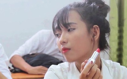 Nữ sinh tiểu học đã thích tô son, điểm phấn: Cha mẹ nên làm gì?