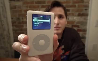 YouTuber "hack" iPod Classic để nghe được nhạc từ Spotify, tích hợp cả Wi-Fi và Bluetooth