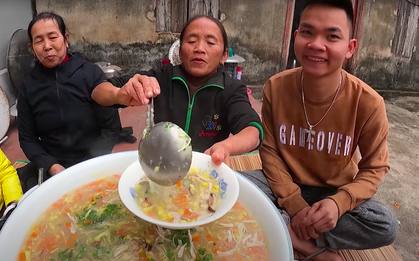 Món mới siêu hấp dẫn của Bà Tân Vlog xua tan cái rét miền Bắc, lần này bà được khen hết lời vì chuẩn bị quá chỉn chu