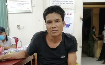 Người đàn ông mặc váy, đột nhập nhà vệ sinh cướp vàng của nữ giáo viên