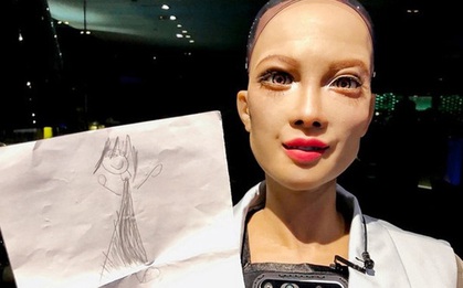 Sophia, robot đầu tiên có quyền công dân, giờ muốn có con, xây dựng gia đình