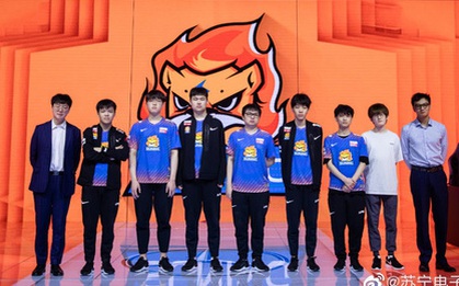 Vừa "đổi đời", Suning/Weibo đã âm thầm gia hạn hợp đồng toàn đội hình, SofM sẽ ở lại