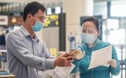 Hành khách đi máy bay cần điền thông tin theo mẫu mới