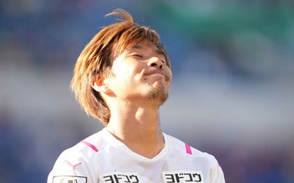 Văn Lâm cổ vũ từ Nga trong ngày Cerezo Osaka đánh rơi cúp vô địch