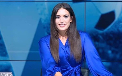 Nữ phóng viên thể thao bị fan sàm sỡ ngay trên sóng truyền hình