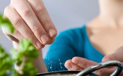 Ăn MUỐI không đúng cách cũng gây nên bệnh tiểu đường: Gặp triệu chứng này cần kiểm khẩn cấp!