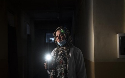 Tình cảnh bi đát của các bác sĩ Afghanistan dưới thời Taliban