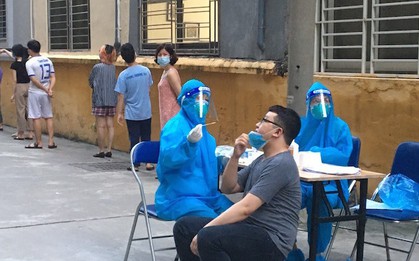 Ngày 8/11, Hà Nội thêm 106 ca mắc Covid-19 mới, có 56 ca ngoài cộng đồng