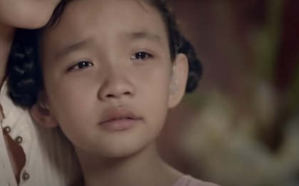 Cô bé khiếm thính 7 năm trước đóng TVC "Về nhà đón Tết, gia đình trên hết” giờ ra sao?