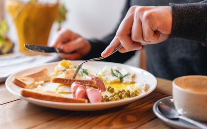 Hay ốm vặt, da xấu, già trước tuổi: Có thể bạn đang phạm phải 4 thói quen xấu đang phá hủy hệ miễn dịch