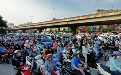 Hà Nội cấm xe máy khu vực nội đô từ năm 2025: Nóng vội quá sẽ hỏng việc