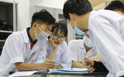 Sinh viên trường Y tham gia chống dịch được học sau