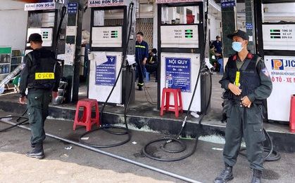 Công an khám xét nhiều cây xăng, bắt thêm 2 chủ doanh nghiệp vụ xăng giả "khủng"