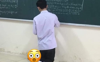 Nam sinh lên bảng làm bài phải cởi hẳn giày ra để một bên vì sợ gấp mũi, bóc giá mà choáng vì độ giàu có