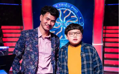 Bi Béo đến "hỗ trợ" bố Xuân Bắc, không quên troll "Giáo sư Xoay" ở Ai Là Triệu Phú