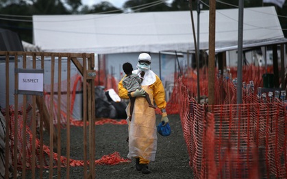Châu Phi ghi nhận 13 trường hợp tử vong vì dịch Ebola